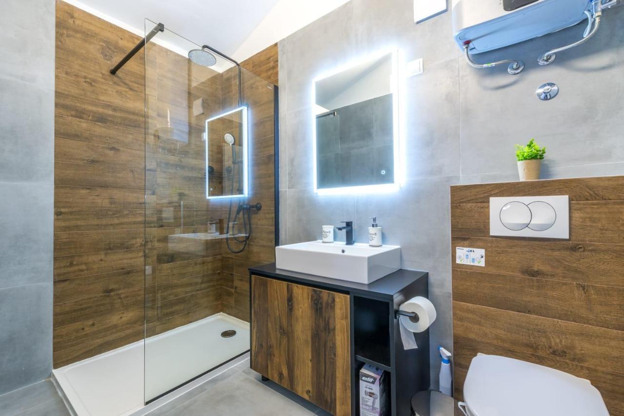 Balkun Appartement Maslinica Buitenkant foto